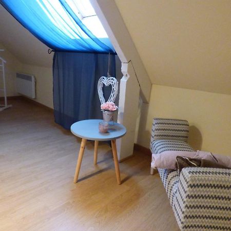Les Petites Brosses Bed and Breakfast Montbizot Buitenkant foto