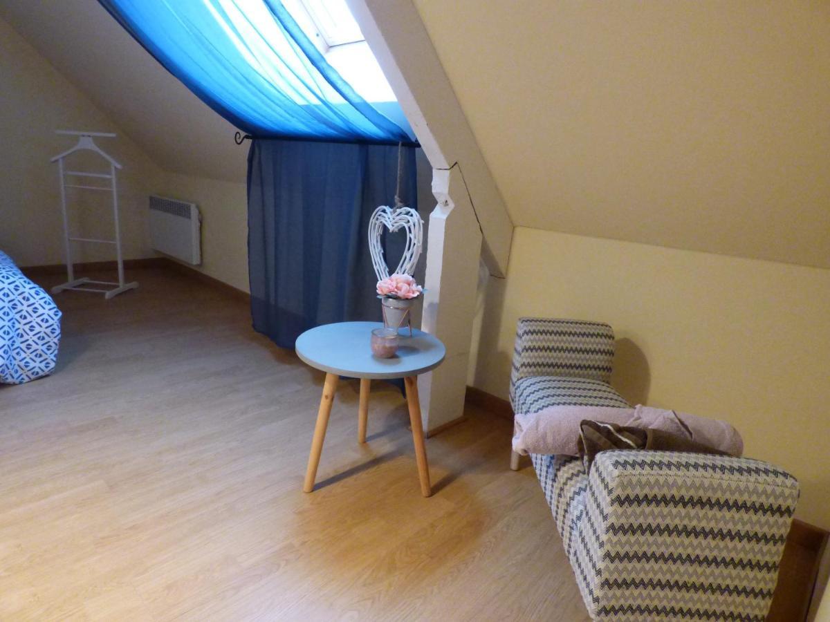Les Petites Brosses Bed and Breakfast Montbizot Buitenkant foto